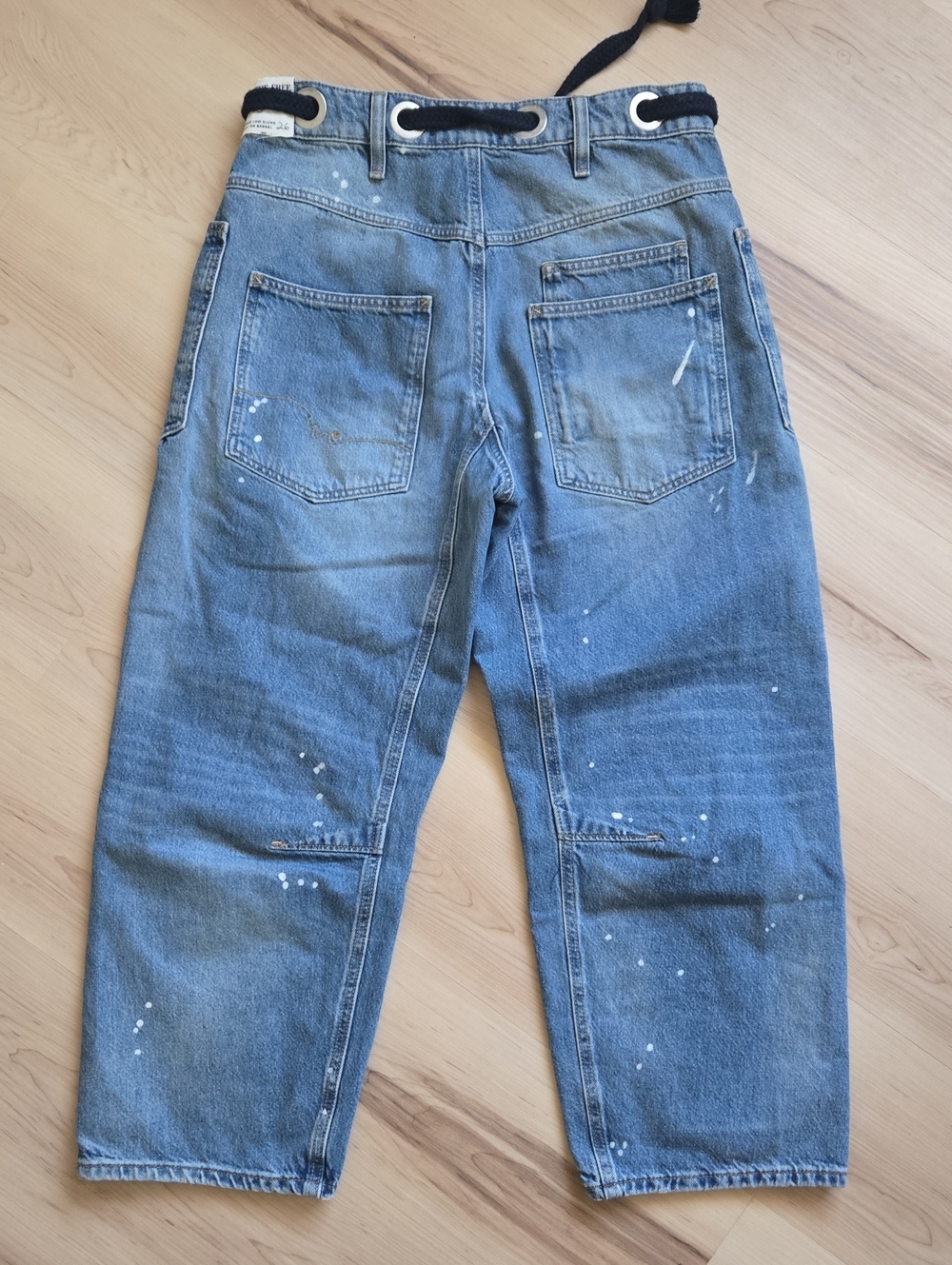 We The Free Moxie Low Slung Pull On Barrel Jeans, Size 26 - Picture 4 of 4